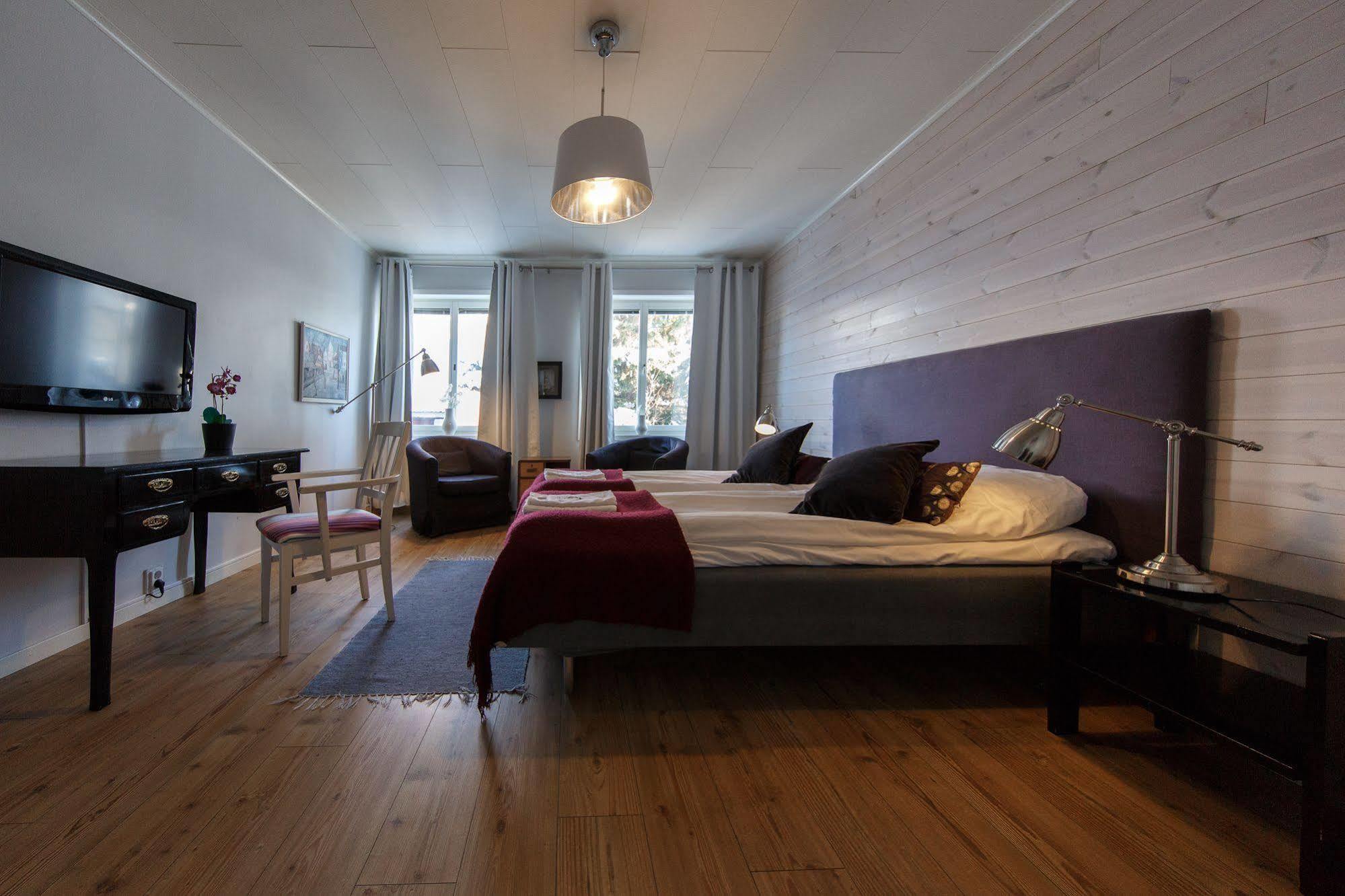 Hotell Pilen Умео Екстер'єр фото