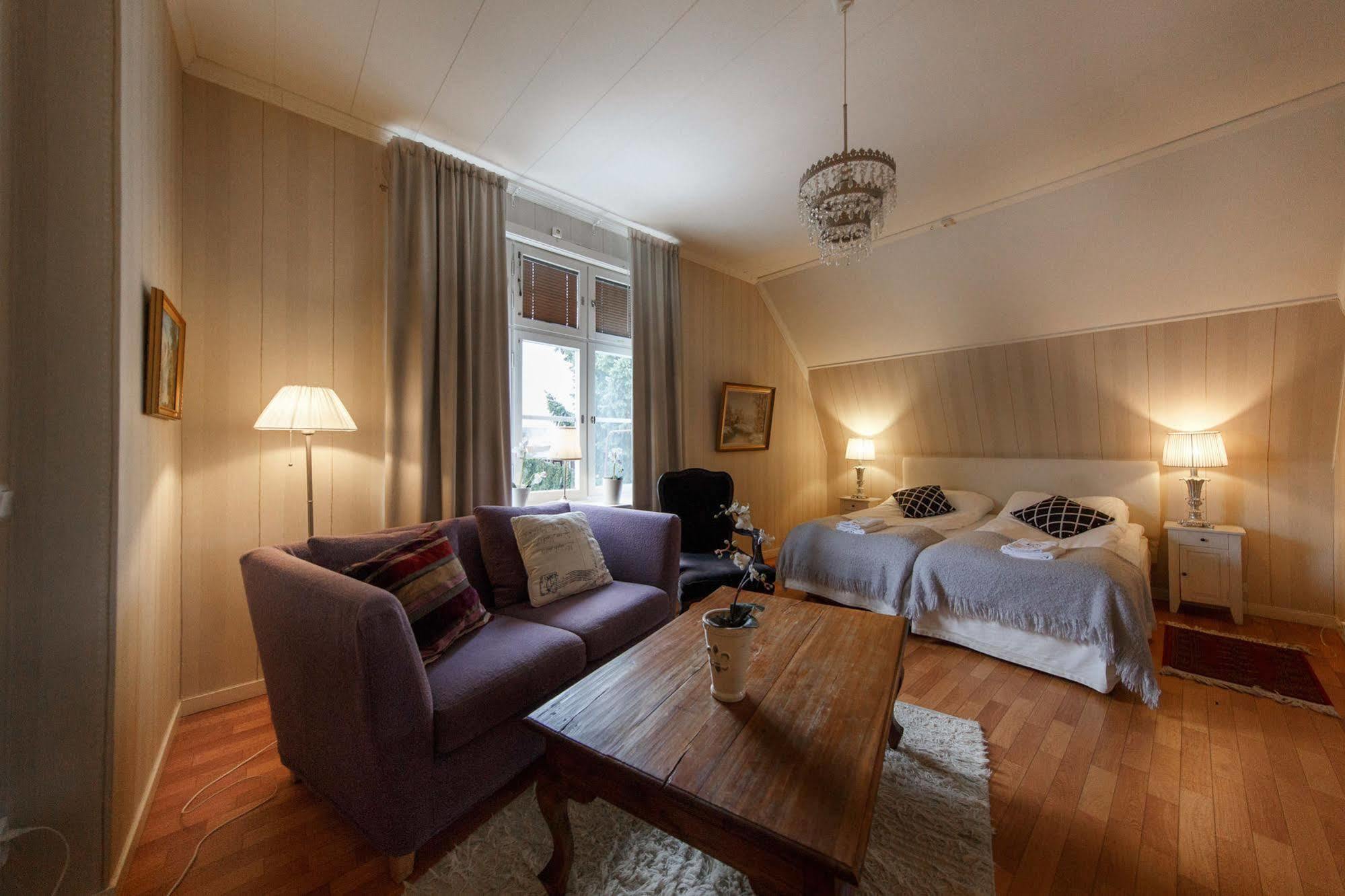 Hotell Pilen Умео Екстер'єр фото