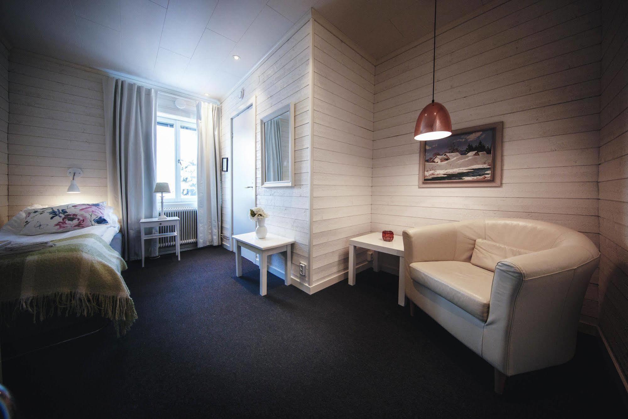 Hotell Pilen Умео Екстер'єр фото
